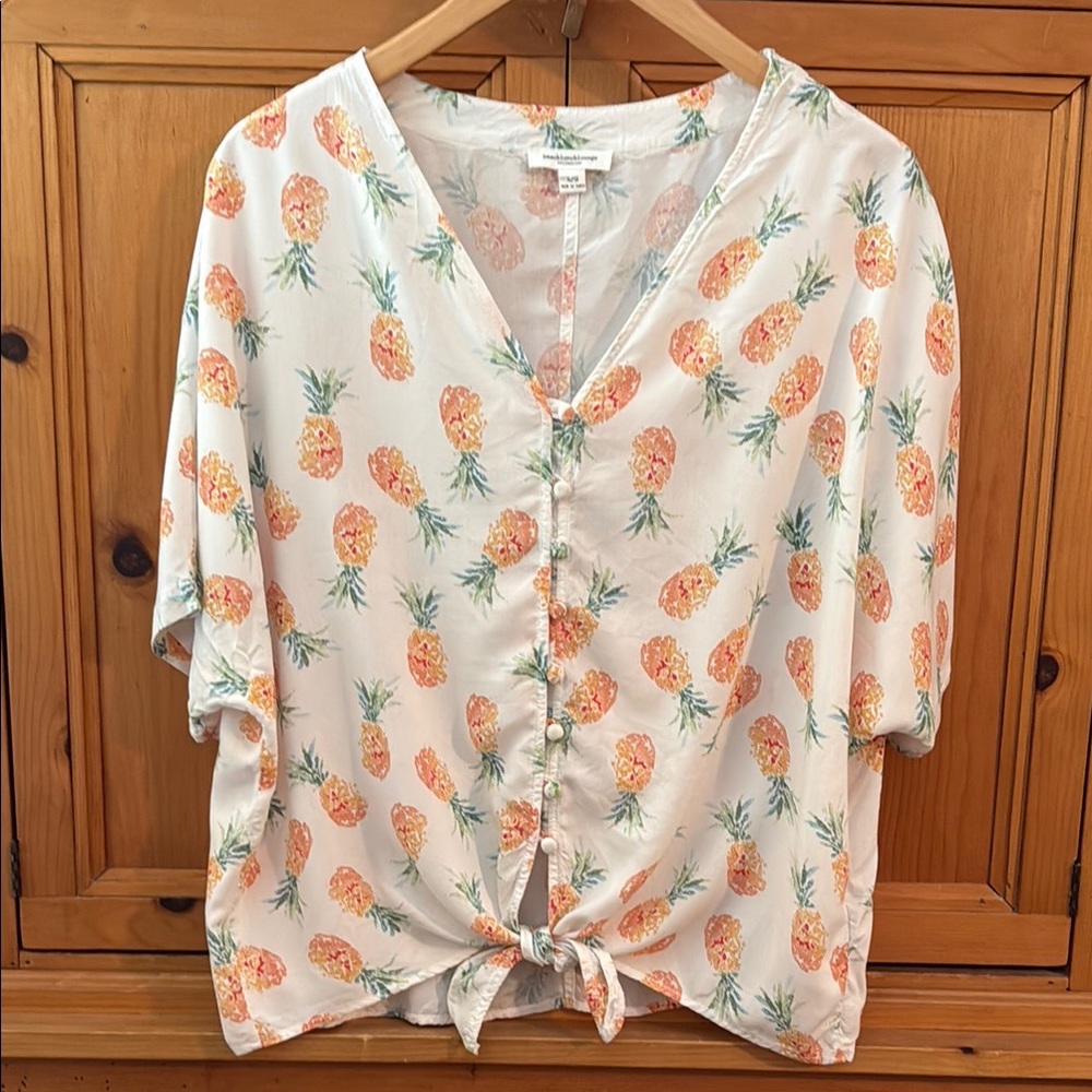 Beach lunch lounge light airy pineapple print tie-front blouse, size Large